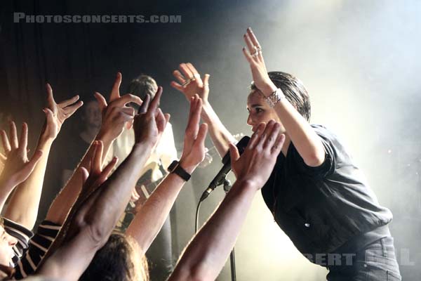 SAVAGES - 2015-12-01 - PARIS - La Maroquinerie - Camille Berthomier